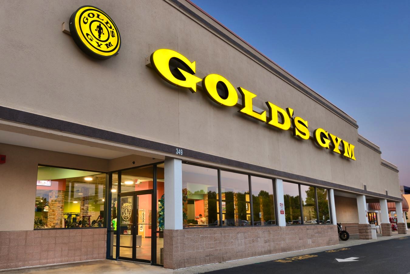 Gold's Gym Colonial Heights